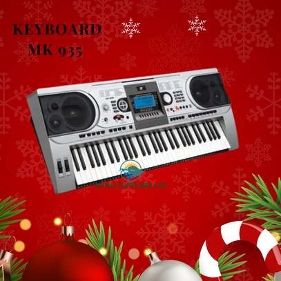 Mk 935 Electronic Keyboard image 1