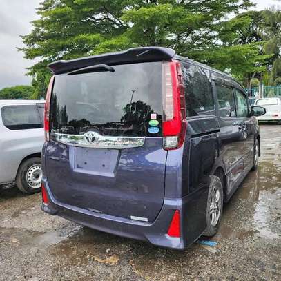 TOYOTA VOXY 2016 MODEL (We accept hire purchase) image 6