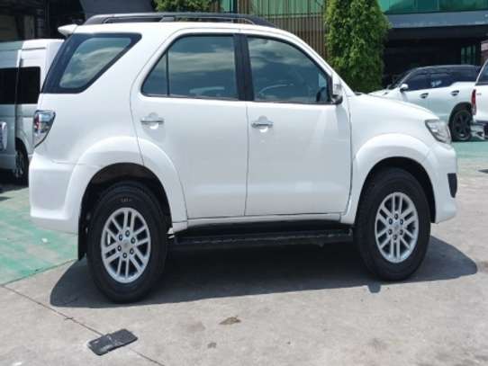 Toyota Fortuner 2014 For Sale!! image 9