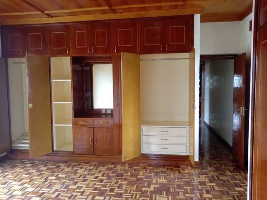 4 bedroom apartment for rent in Kilimani image 4