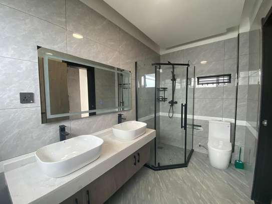 3 Bed Apartment with En Suite in Kileleshwa image 3