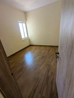 4 Bed Apartment with En Suite in Parklands image 10