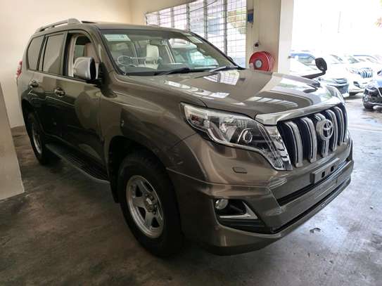 Toyota land cruiser Prado diesel brown image 4