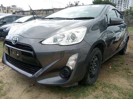 Toyota Aqua (hybrid) for sale in kenya image 3