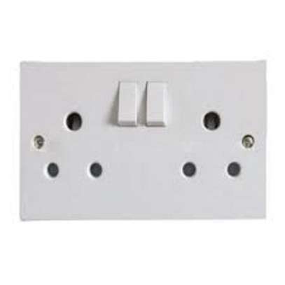 Double Socket Outlet Round image 1