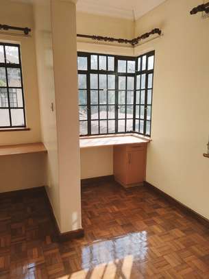 4 bedroom house for rent in Lavington image 9