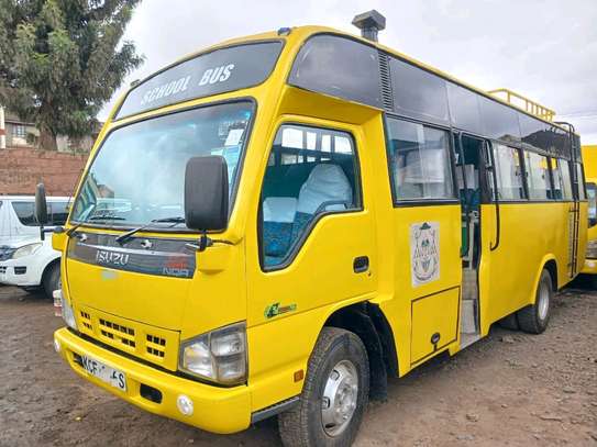 ISUZU NQR SCHOOL BUS image 3