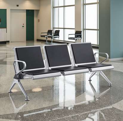 Hard Pad 3-Link Leather Waiting Bench image 3