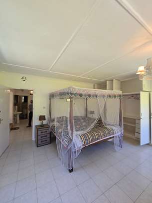 2 Bed House with En Suite in Spring Valley image 14