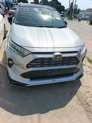 Toyota Rav4 2019 image 2