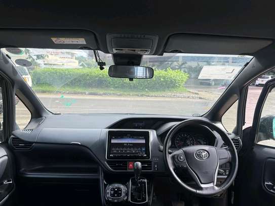 Toyota Noah black wxb 2019 2WD image 5