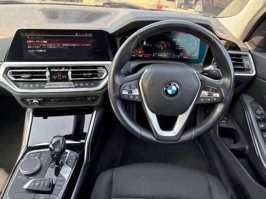 2019 BMW 3 SERIES 320i standard image 4