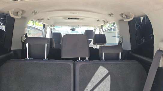 TOYOTA NOAH 2016MODEL 8 SEATER image 3