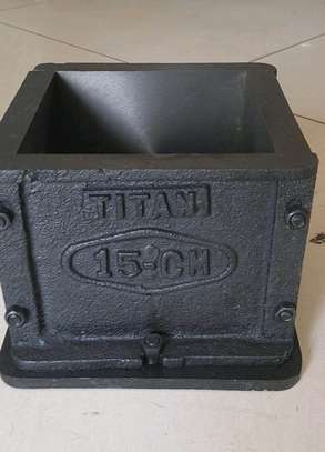 Cast iron cube mould 150 mm image 3