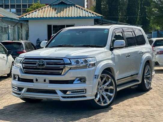 Toyota land Cruiser V8 ZX 2019 WALD image 3