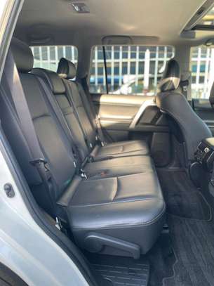 Toyota land Cruiser Prado TX-L 2020 image 9