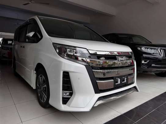 Toyota Noah wxb 2019 image 3
