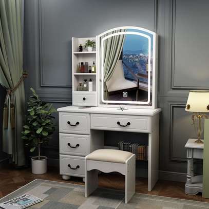 Dressing Table; Vanity Modern Dressing Table image 5