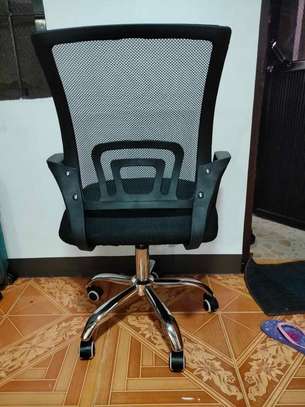 Captain Swivel Secretarial Mesh Office Chair image 2
