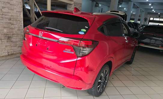 Honda vezel,wine red,2019 fully loaded image 7