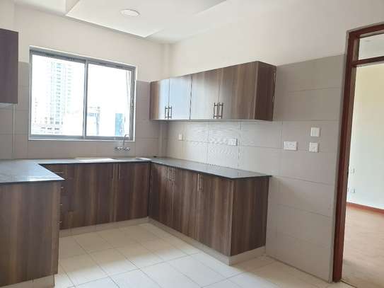 2 Bed Apartment with En Suite at Mogotio Road image 2