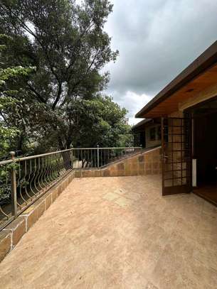 4-Bedroom All-En-Suite House + DSQ for Sale Kerarapon image 6