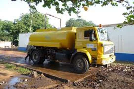Exhauster Septic Tank Services- Fast And Effective Service image 2