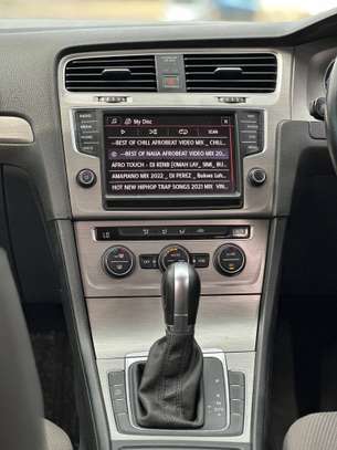 Volkswagen golf image 6