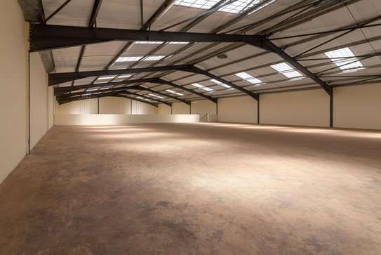 1100 m² warehouse for rent in Thika Road image 4