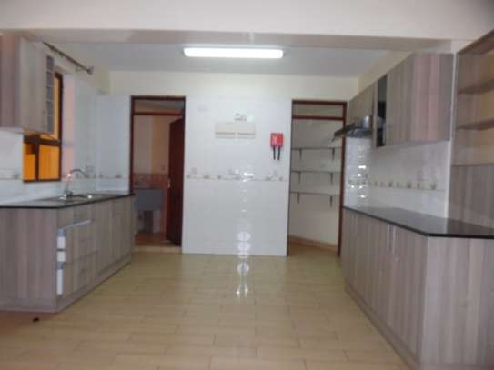 2 Bed Apartment with En Suite at Kilimani image 14