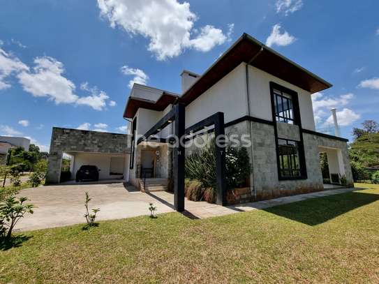5 Bed Villa with En Suite in Karen image 2