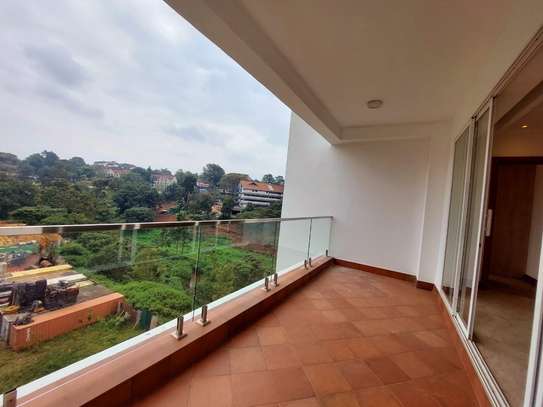 3 Bed Apartment with En Suite at City Park Drive image 15