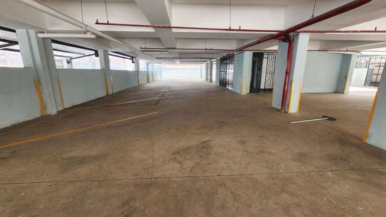 3 Bed Apartment with En Suite in Thika Road image 12