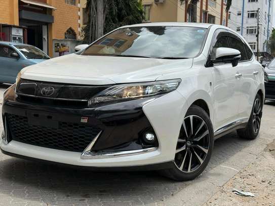 Toyota Harrier GR 2018 Sport image 3