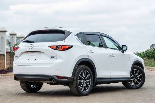 2018 Mazda CX5 White image 4
