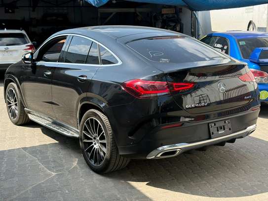 Mercedes Benz GLE400D image 4