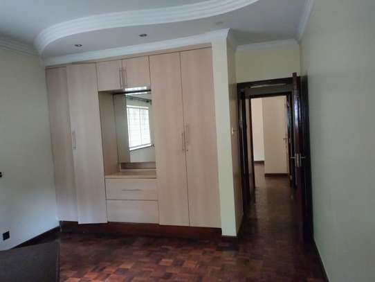 4 bedroom townhouse for rent in Kyuna image 5