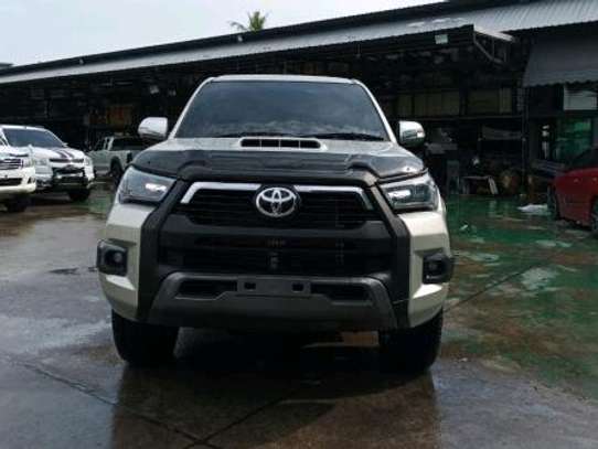 2014 Toyota Hilux double cab image 4