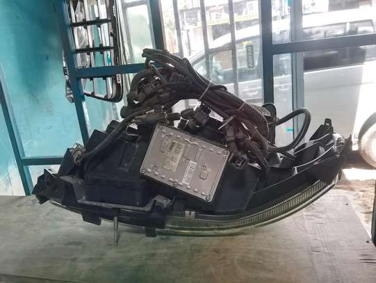Volvo S60 2006 headlight xenon image 1