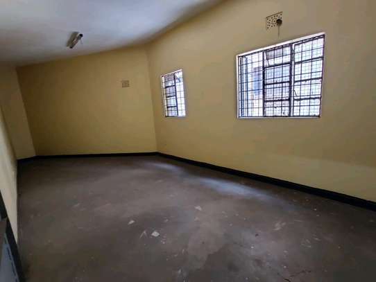 Magnificent Spacious  Commercial Property In Ngara image 4