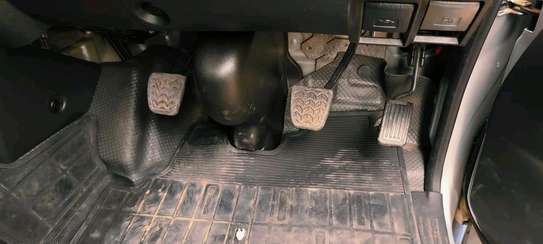 Toyota Hiace Manual Diesel 2wd Silver 2018 image 3