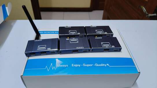ONE TRANSMITTER TO 4 screens WIRELESS HDMI EXTENDERS 200MTRS image 3