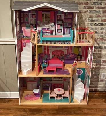 Superior dollhouse now available image 3