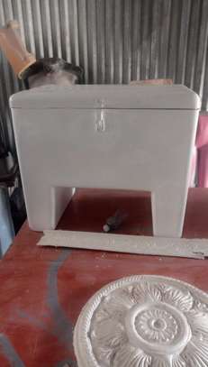 MOTORCYCLE/BODABODA FIBREGLASS DELIVERY BOX FOR SALE! image 2