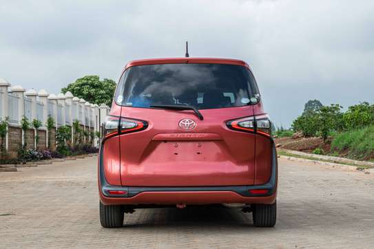 2016 Toyota Sienta Red New shape image 6