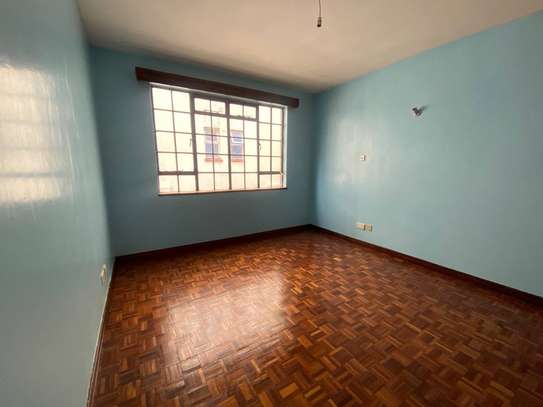 3 Bed Apartment with En Suite in Kilimani image 9