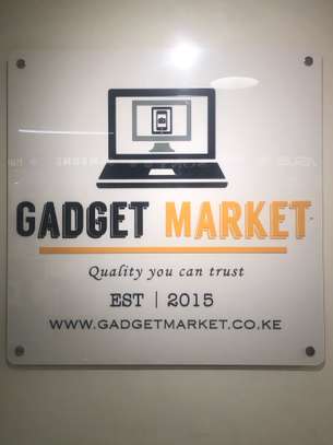 Gadget Market image 1