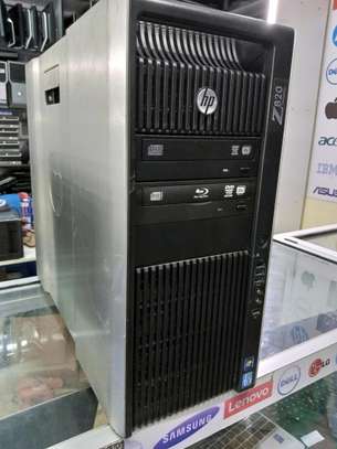 HP Xeon Workstation Z820 image 4