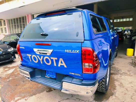 Toyota Hilux double cabin blue 2017 4wd image 10