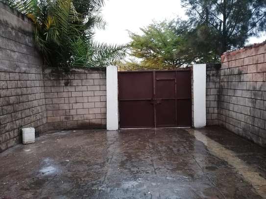 3 Bed House with Garden in Buruburu image 8